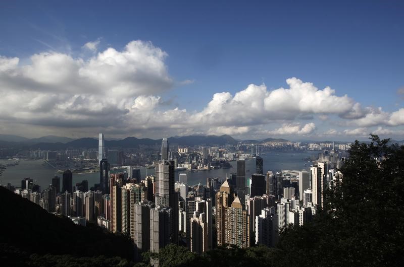 10月香港整体出口和进口货值分别同比上升21.4%和17.7%