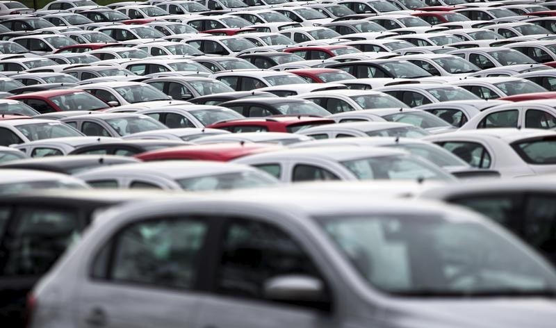 © Reuters.JATO Dynamics：3月全球汽车销量同比下降近四成