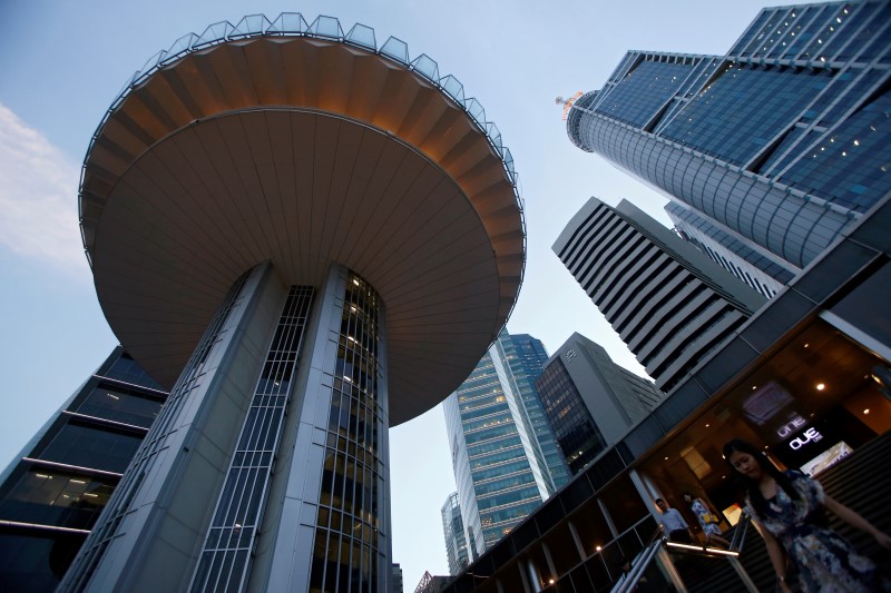 新加坡年内第三次下调经济预期 预计2020年经济最多萎缩7%
