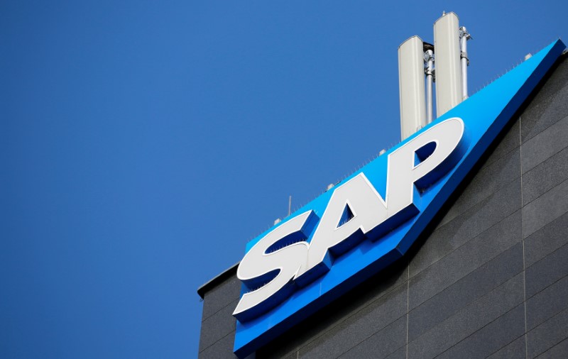 © Reuters.SAP SE(SAP.US)Q3营收同比下降4%，下调全年业绩指引