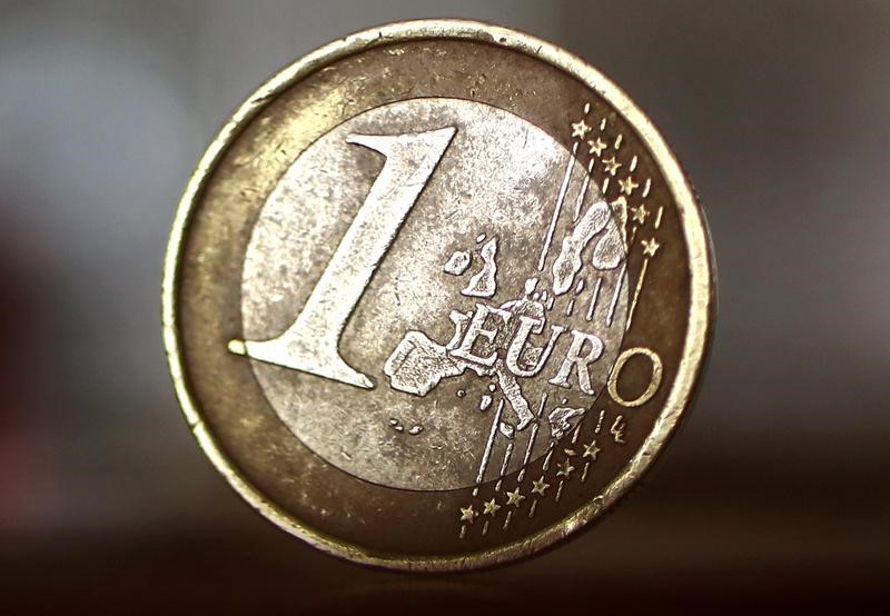 外汇欧盘：美元续创两个半月新低 欧元自3月以来首次升破1.12关口