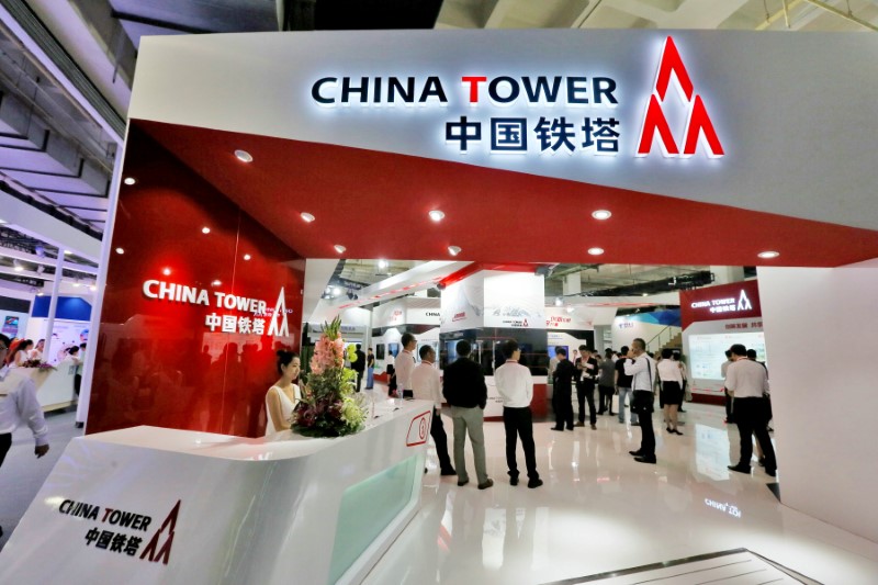 © Reuters.汇丰研究：升中国铁塔(00788)至“买入”评级 维持目标价1.8港元