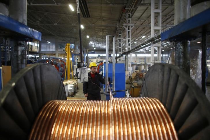 金属亚市：疲弱经济前景重创工业金属 强势美元打击金价