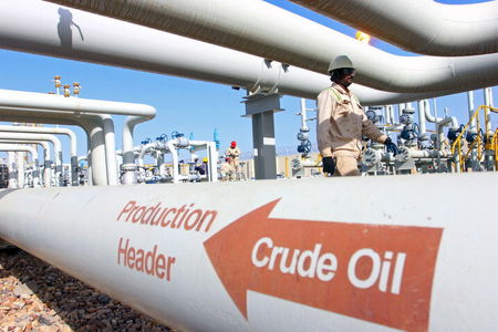 原油亚盘：布伦特原油升破70美元 沙特重要石油设施遇袭