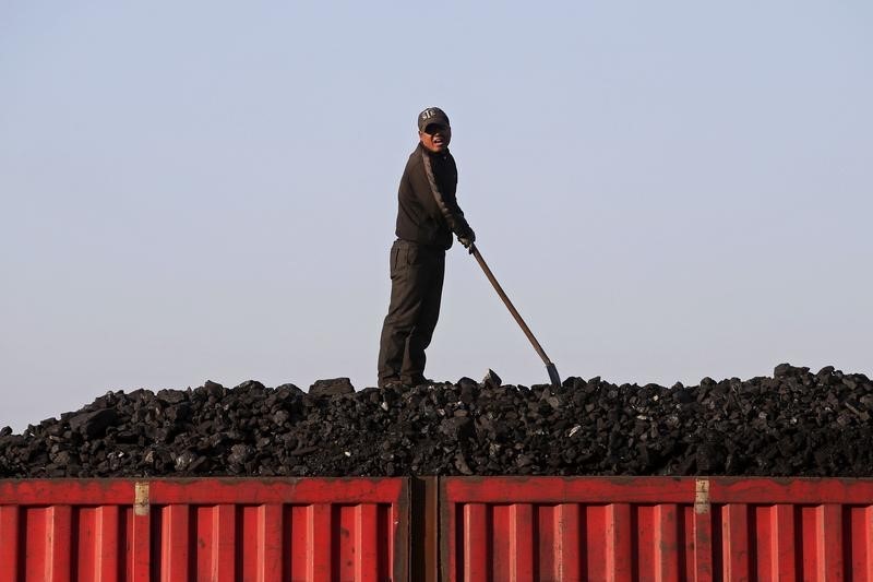 © Reuters.煤炭板块的估值支撑：高温用电正当时 叠加宏观复苏确定性