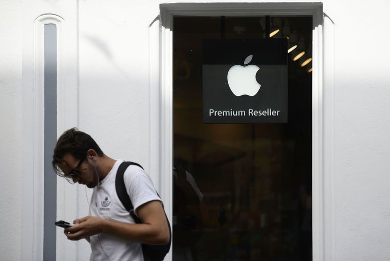 苹果停止增产iPhone 华尔街分析师怎么看？