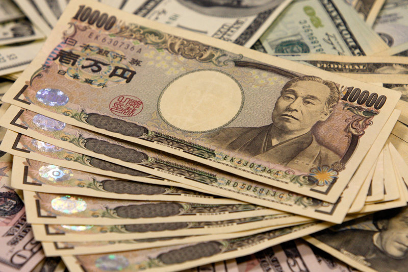外汇 - 日本发布经常帐，日元走平