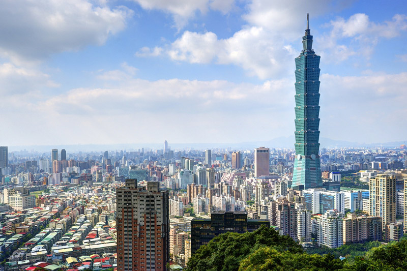 台湾股市创一个半月新低 金融股集体下跌 台积电跌逾1%